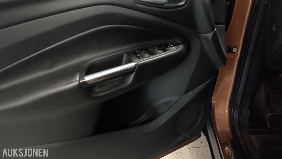 2013 Ford Kuga 2.0TDCi Titanium manuell AWD, 256266km