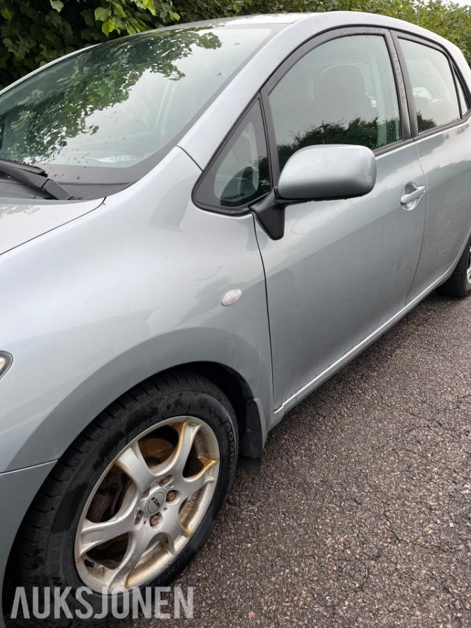2008 Toyota Auris 1.4 90hk manuell eu ok