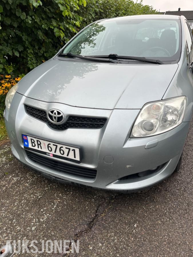 2008 Toyota Auris 1.4 90hk manuell eu ok