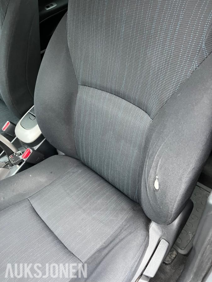2008 Toyota Auris 1.4 90hk manuell eu ok
