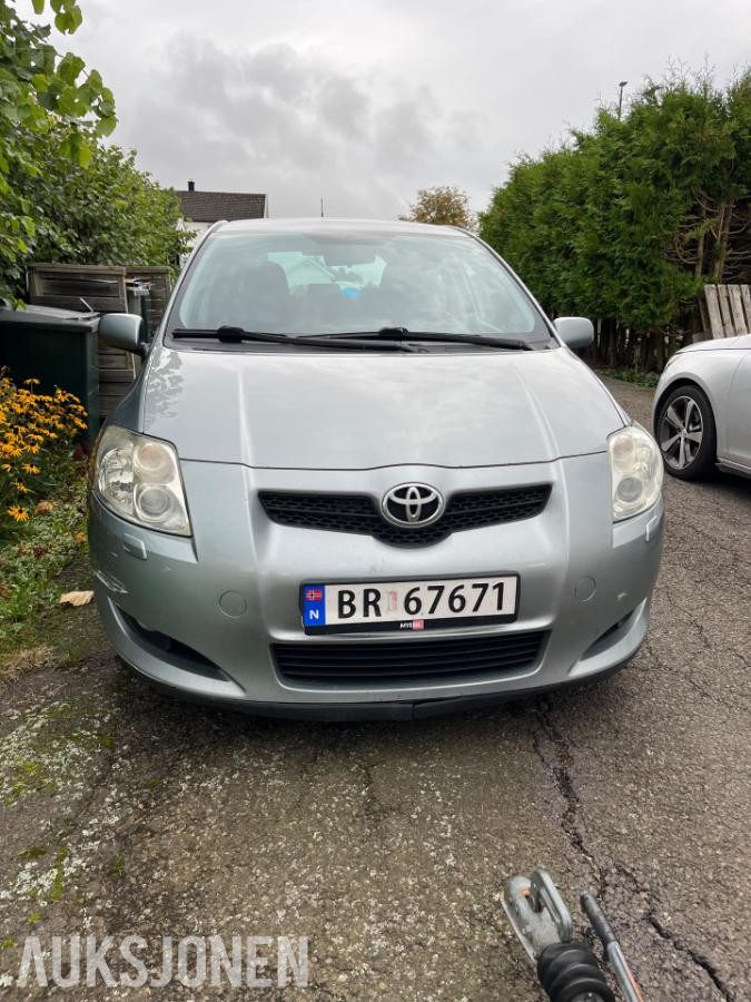 2008 Toyota Auris 1.4 90hk manuell eu ok