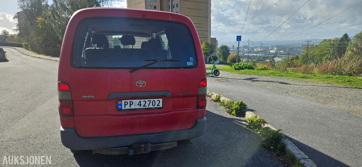 2002 Toyota HiAce, HIACE 2.5-102 D 4WD, 480753km