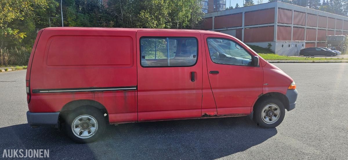 2002 Toyota HiAce, HIACE 2.5-102 D 4WD, 480753km
