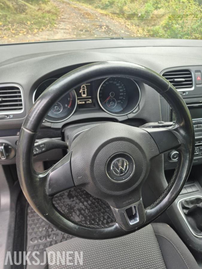 2013 Volkswagen Golf 1.2 tsi cruisekontroll s+v dekk eu ok 09.2028