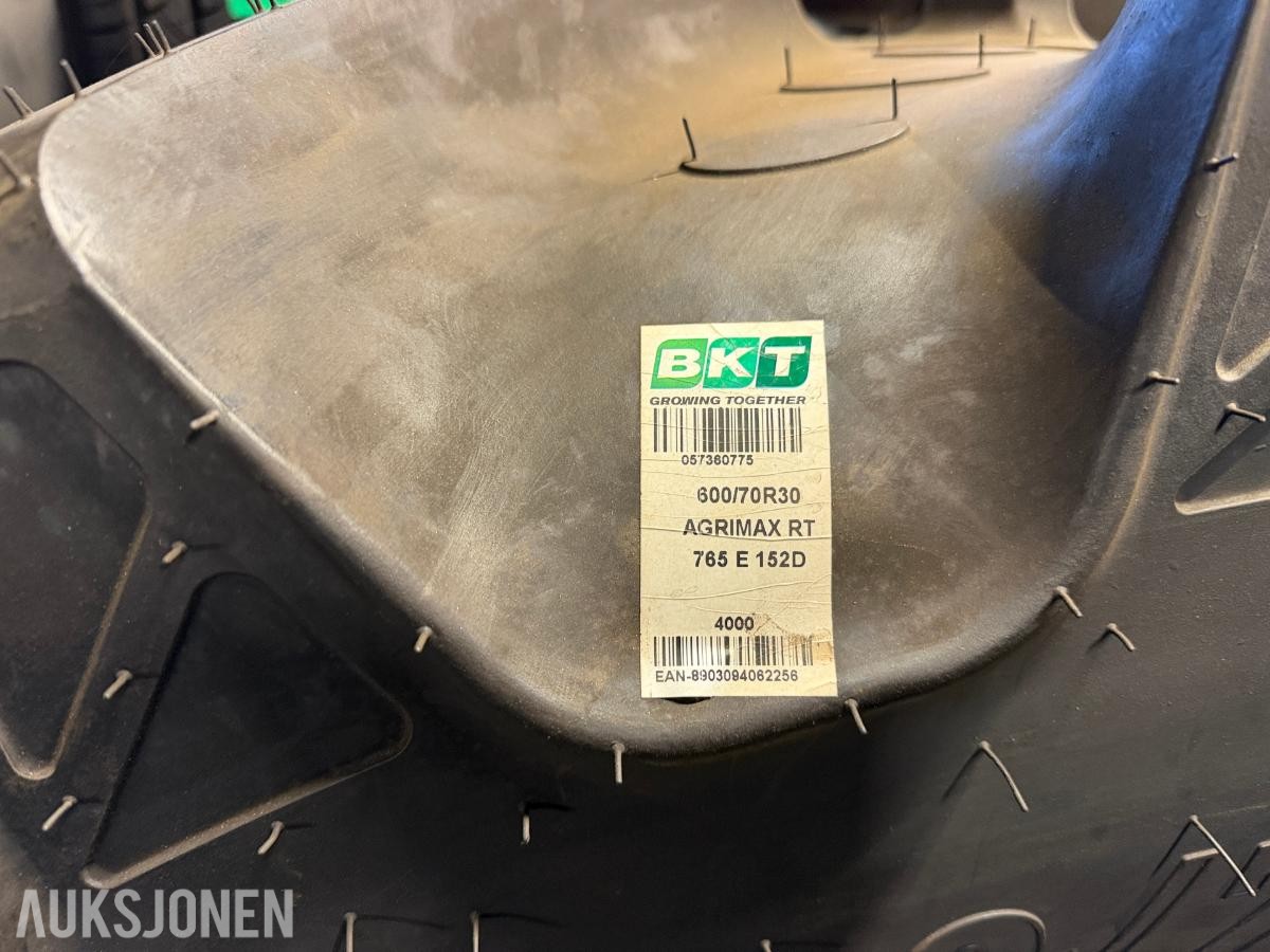 Agri max RT 765 traktordekk - 600/70R30