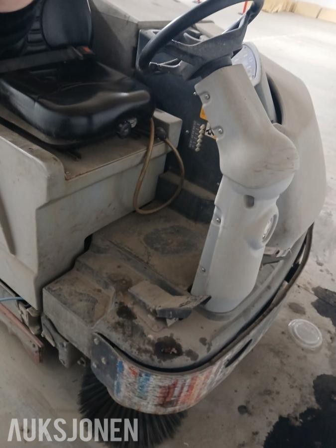 2011 Nilfisk ER 1300 Diesel feiemaskin
