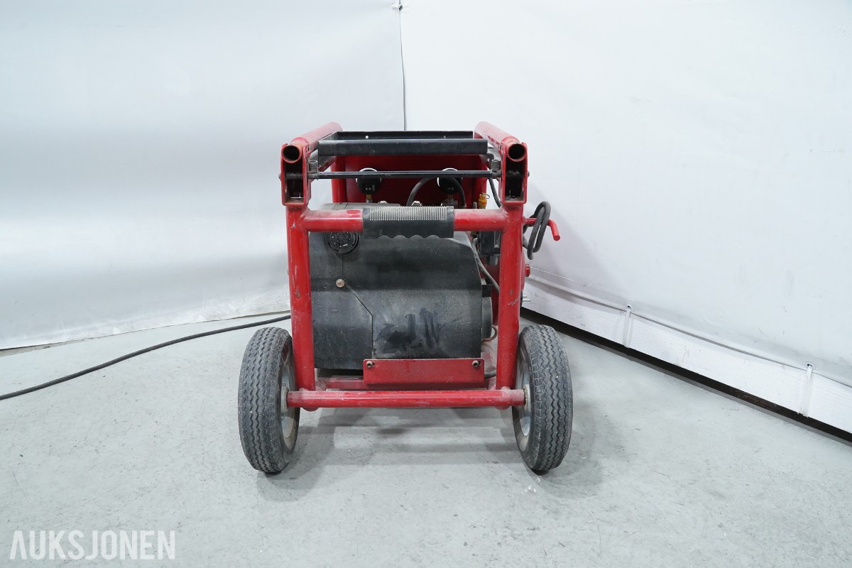 MFT 2520SP/OF kompressor med ESSVE, Haubold og Paslode trykkluftverktøy