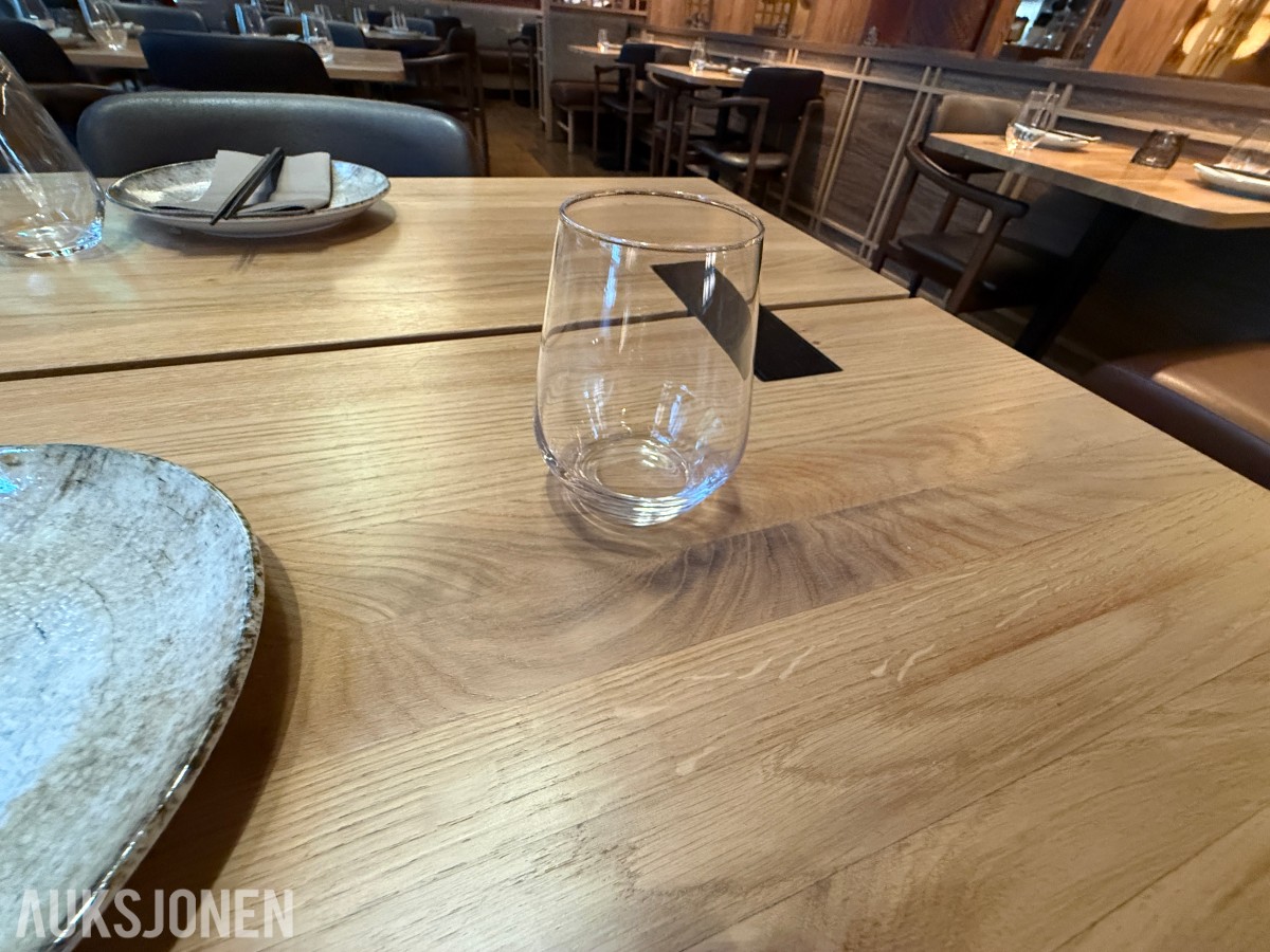 Stort parti glass og bestikk til restaurant/servering