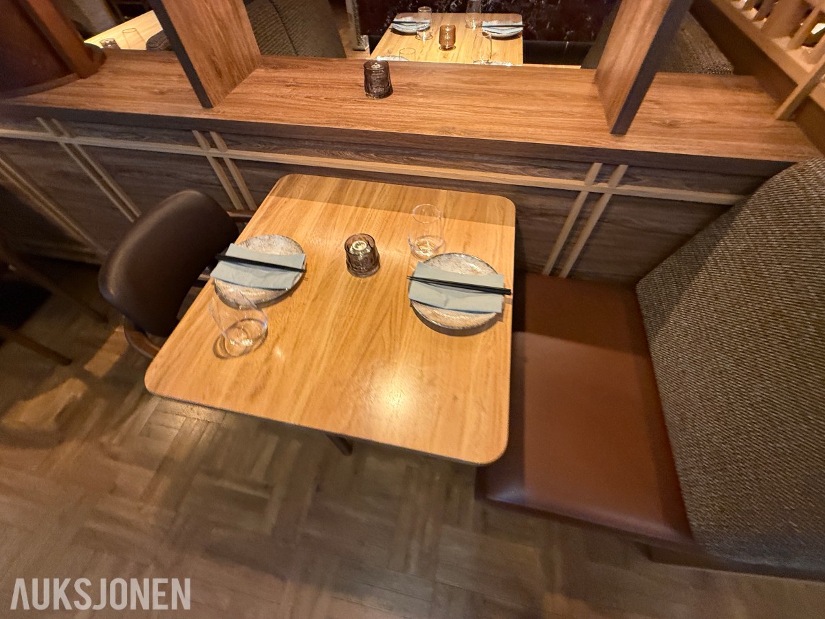 Stort parti glass og bestikk til restaurant/servering