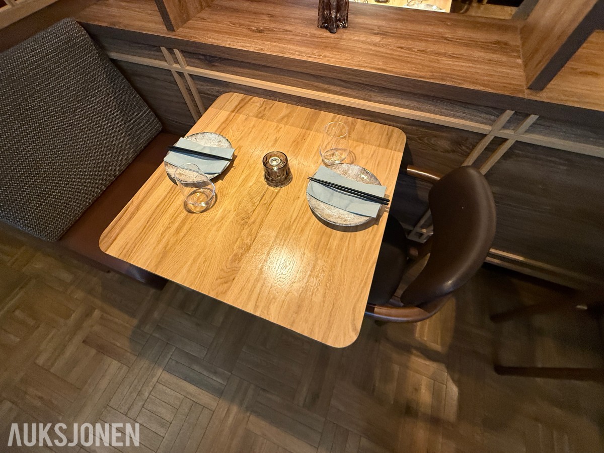 Stort parti glass og bestikk til restaurant/servering
