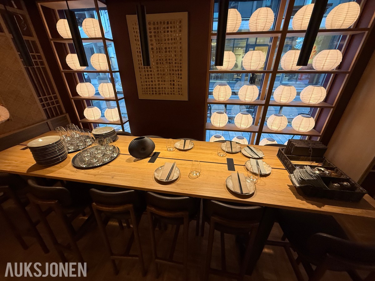 Stort parti glass og bestikk til restaurant/servering