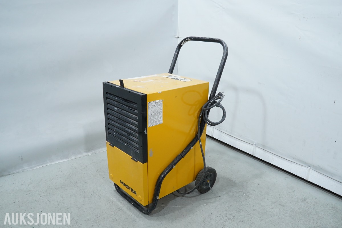 Master DH 752 avfukter med 7 elektriske byggvarmere