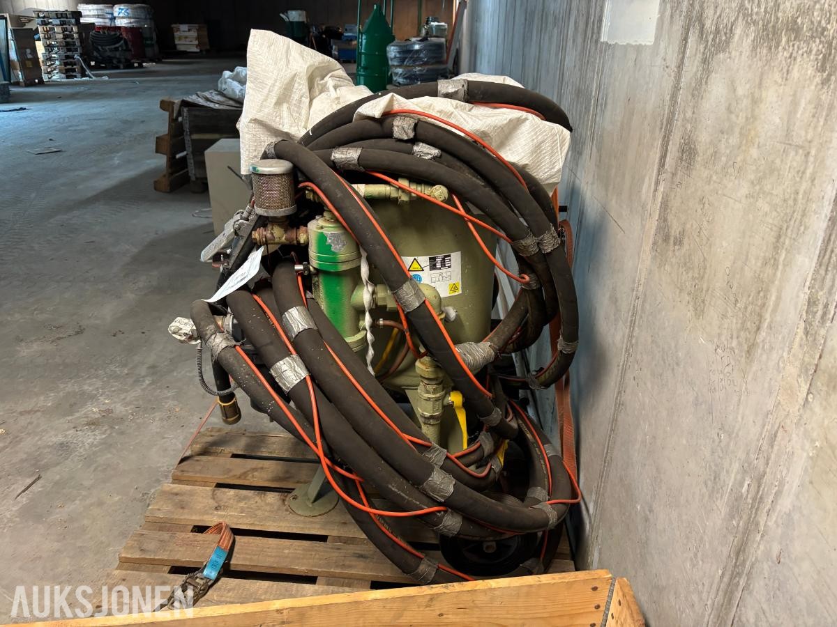 2019 Clemco  Blåseklokke med blåseslanger og elektronisk styrings boks
