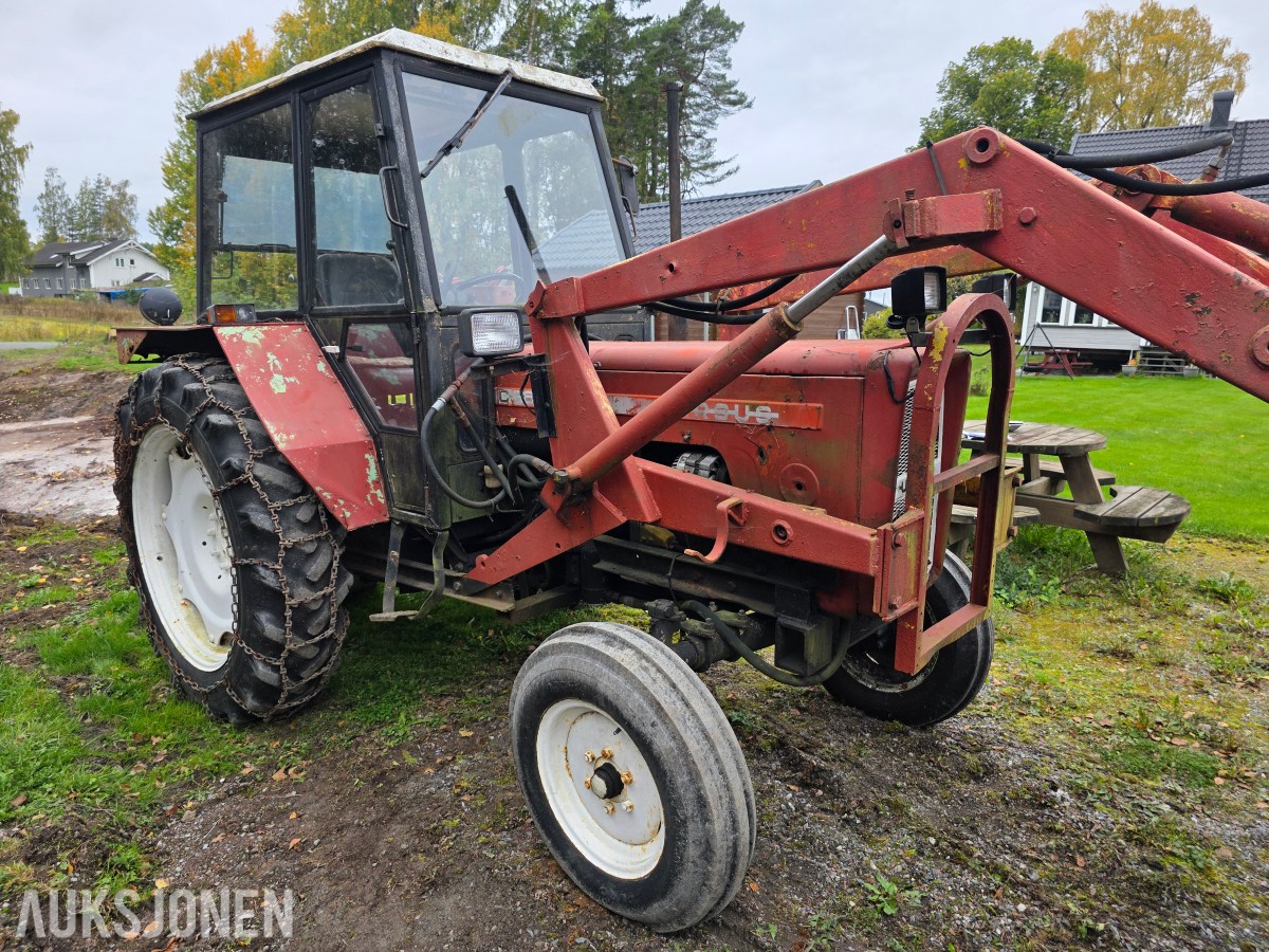 1977 Ursus C 360 traktor lesseapparat-snøskuffe og grus skuffe