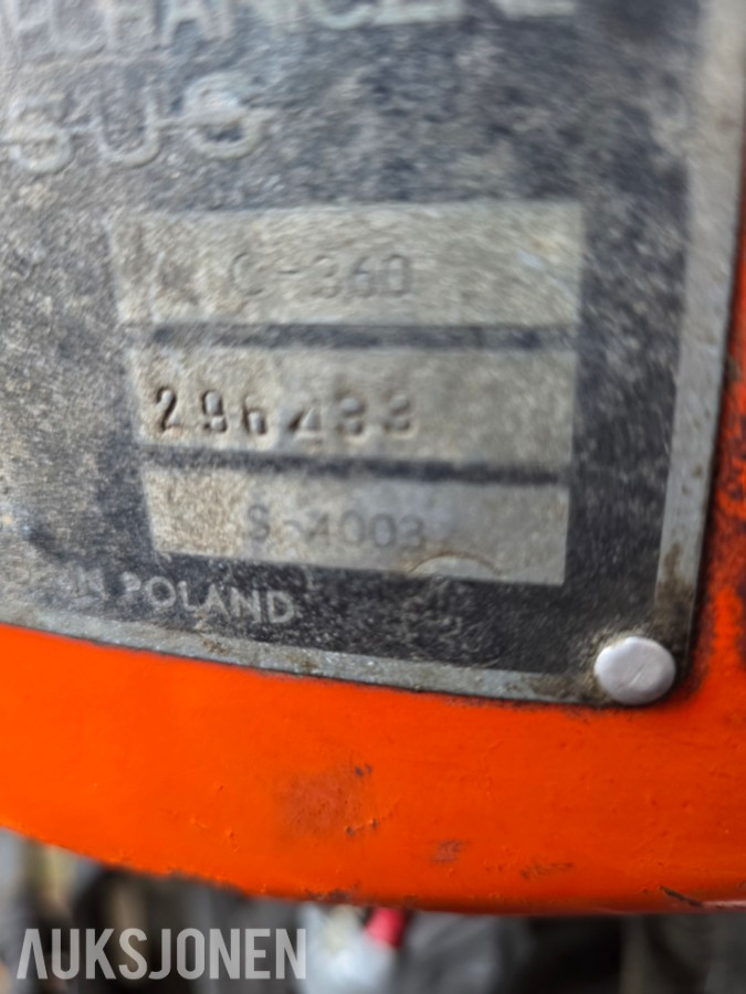 1977 Ursus C 360 traktor lesseapparat-snøskuffe og grus skuffe