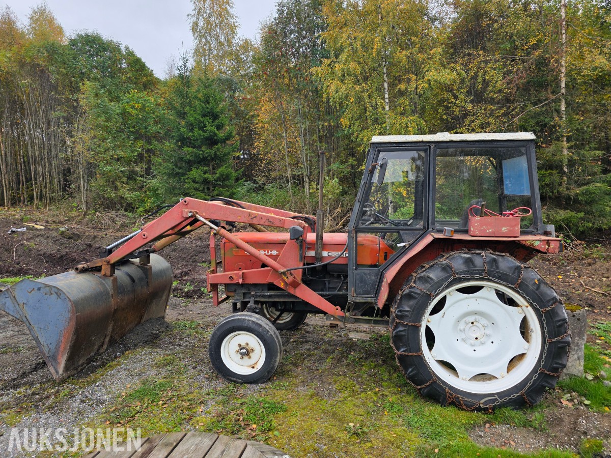 1977 Ursus C 360 traktor lesseapparat-snøskuffe og grus skuffe