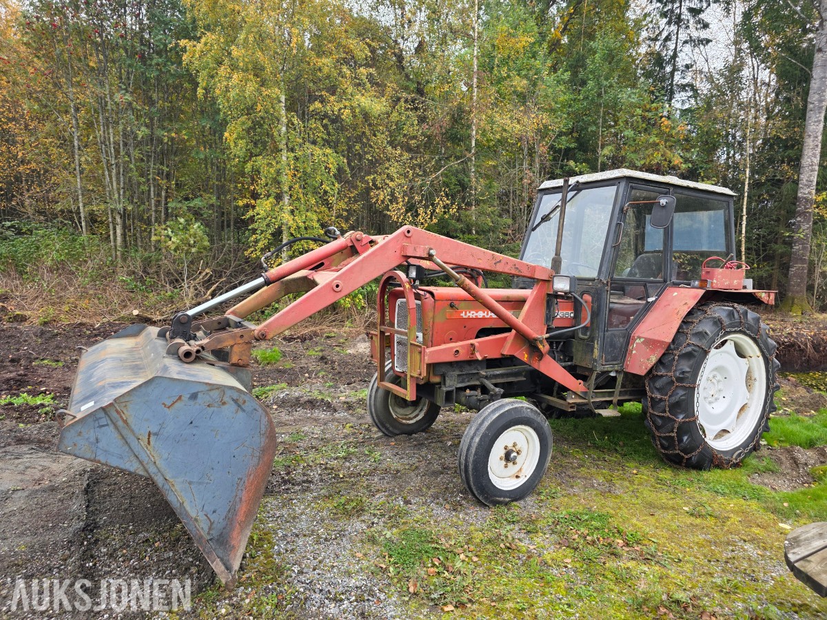 1977 Ursus C 360 traktor lesseapparat-snøskuffe og grus skuffe