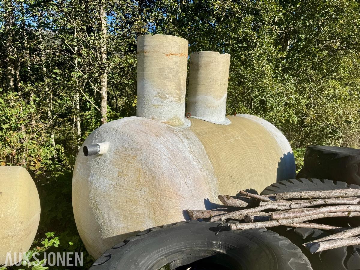 Septiktank – samletank i glassfiber med kapasitet på 12 m³