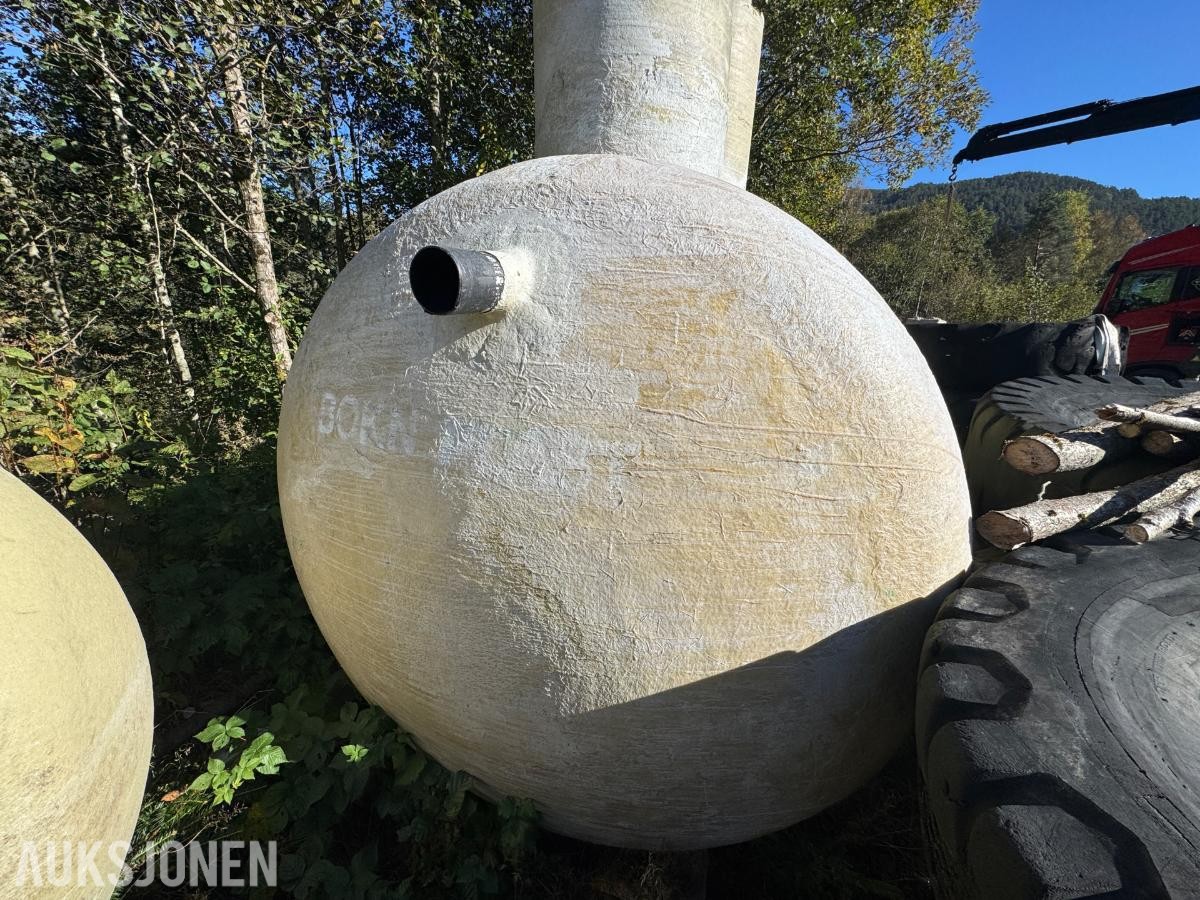 Septiktank – samletank i glassfiber med kapasitet på 12 m³