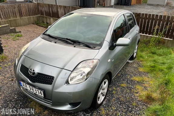 2006 Toyota Yaris 1.4 Diesel 90HK Automat *Ingen minstepris*
