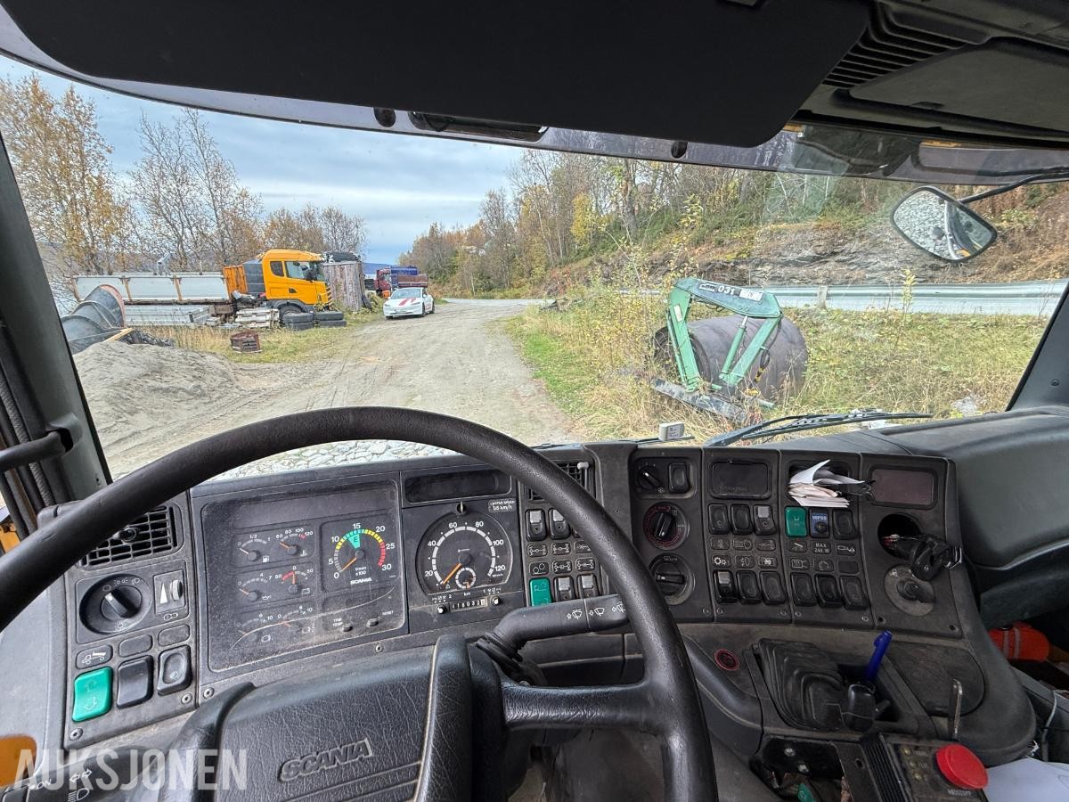 2001 Scania 124C 6X4 Kranbil med tipp - Brøyterigget - HMF - 418000KM
