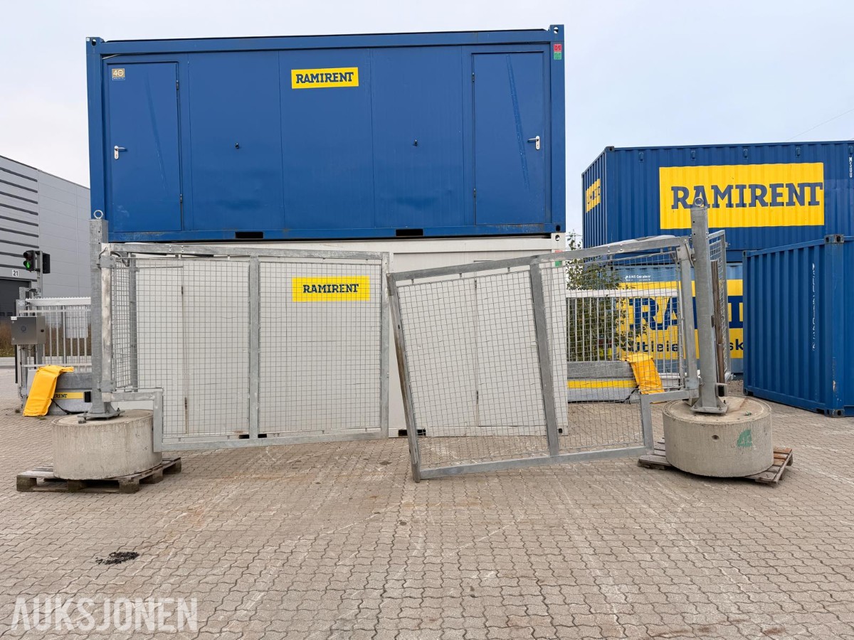 Elektrisk slagport med CAME portåpner og betongfundament