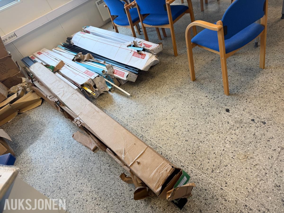 Stort parti ubrukt elektromateriell – LED-belysning, kabelrør, bokser og kanaler