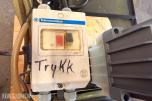 Spesialbygget oljeutskiller med pumpe og tank