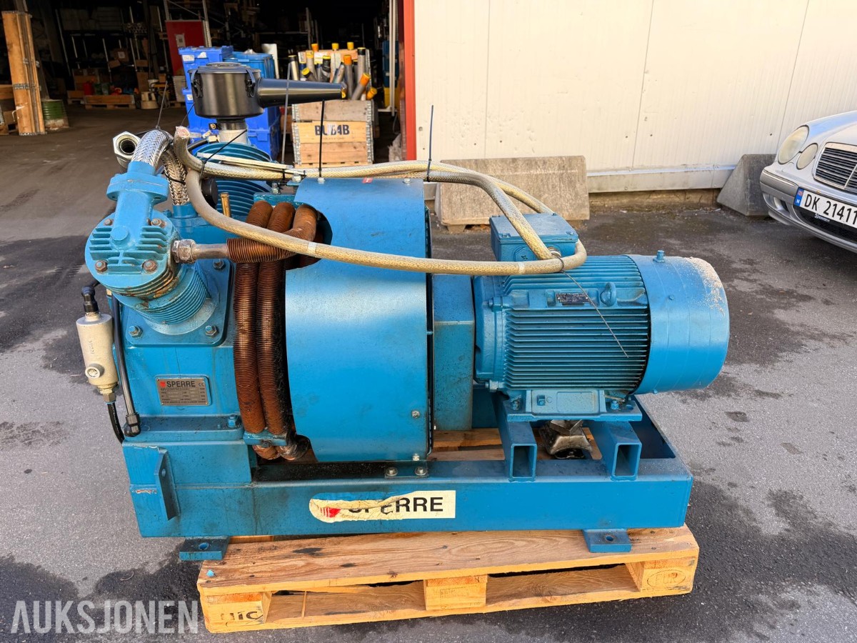 2000 Sperre HL2/160 kompressor, 30 bar, 100 m³/h