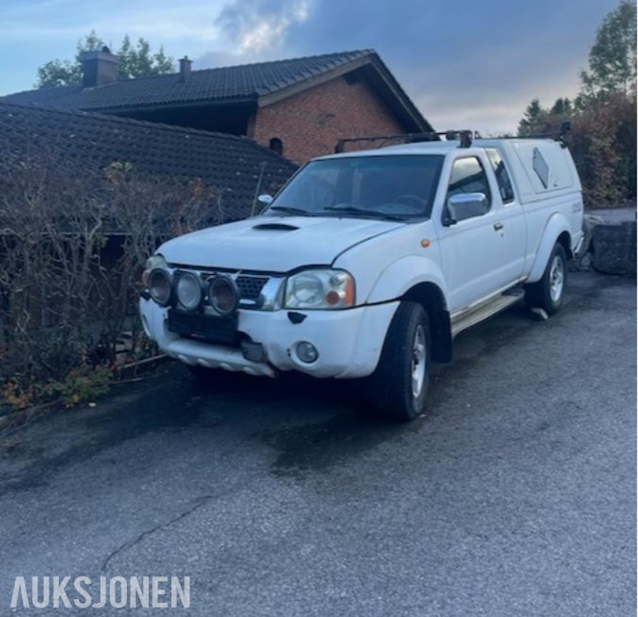 2007 Nissan King Cab 2.5 133hk 4X4 manuell
