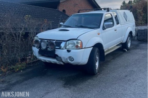 2007 Nissan King Cab 2.5 133hk   4X4 manuell
