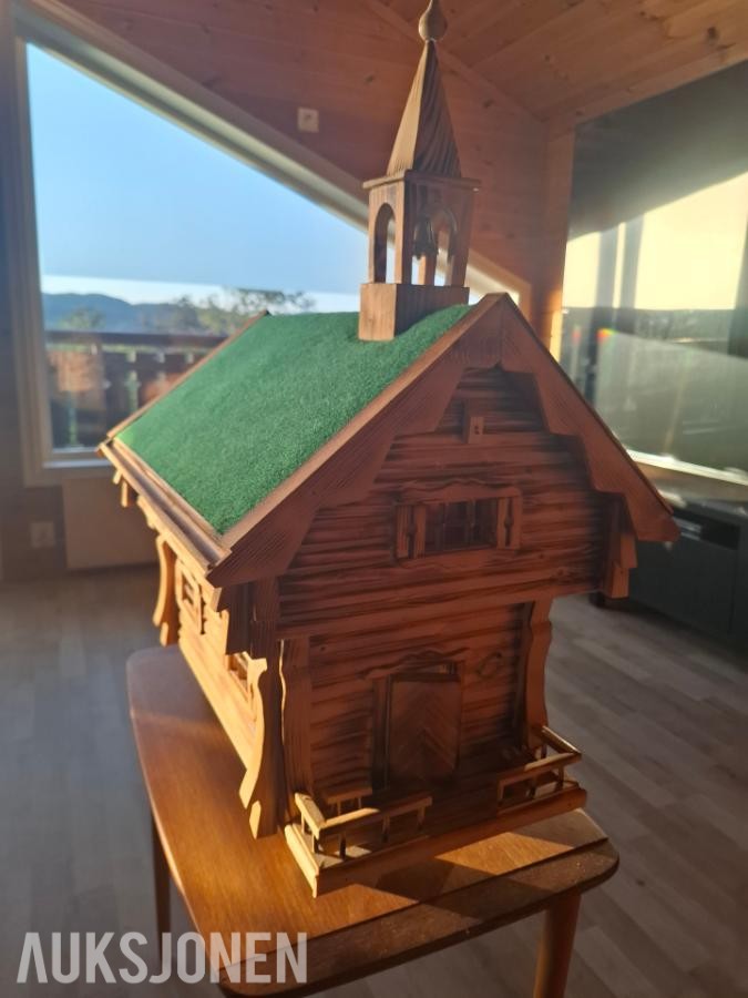 Stabbur Med flaskeholder