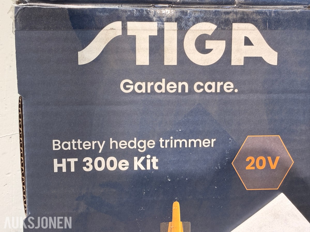 Stiga elektrisk gressklipper og hekksaks med batterier og ladere