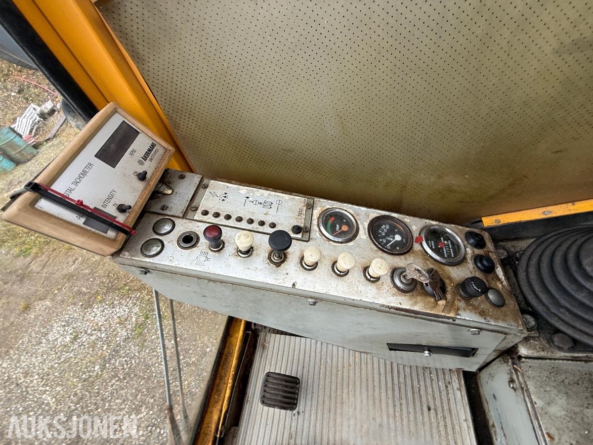 1986 Åkerman H10B Gravemaskin - 14602 Timer.
