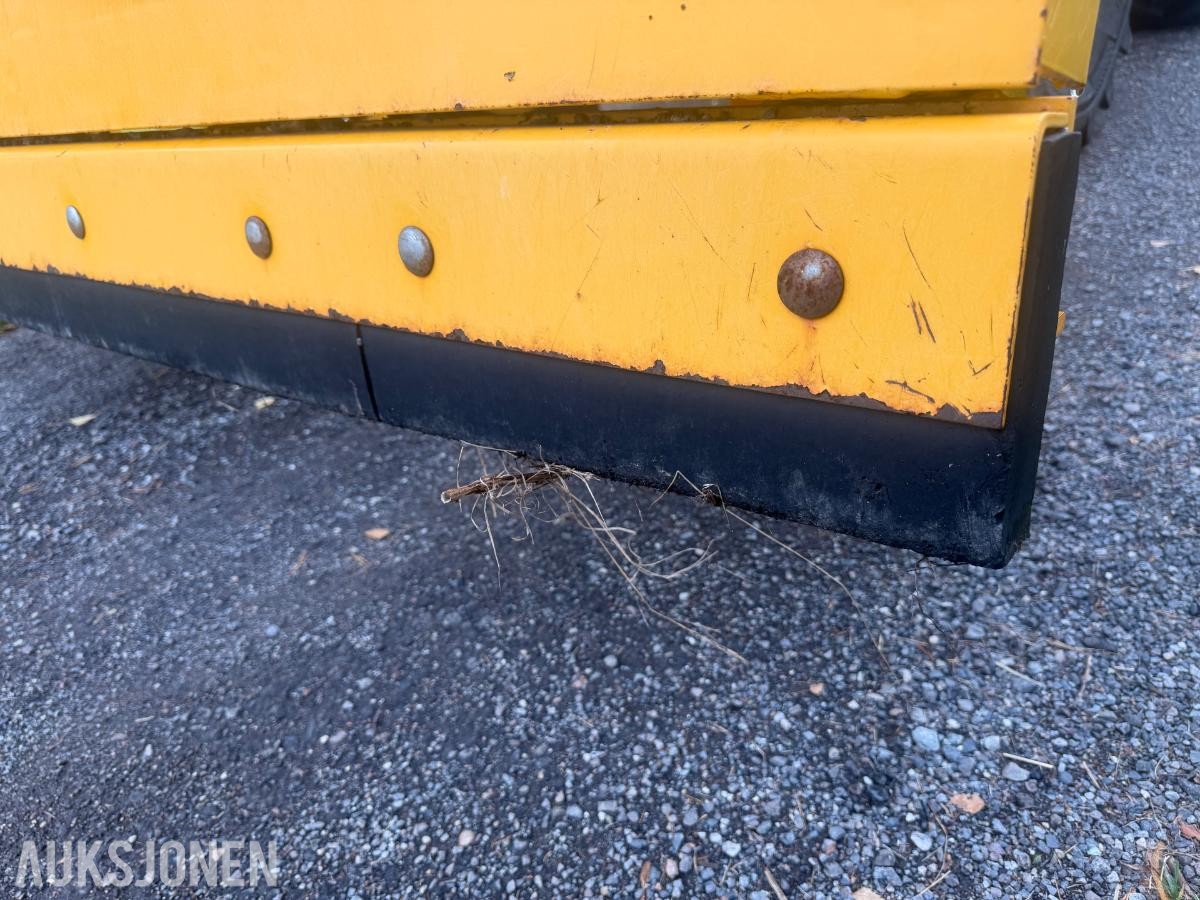 2015 Zagroda 3 meter diagonalsnøplog - mva fri