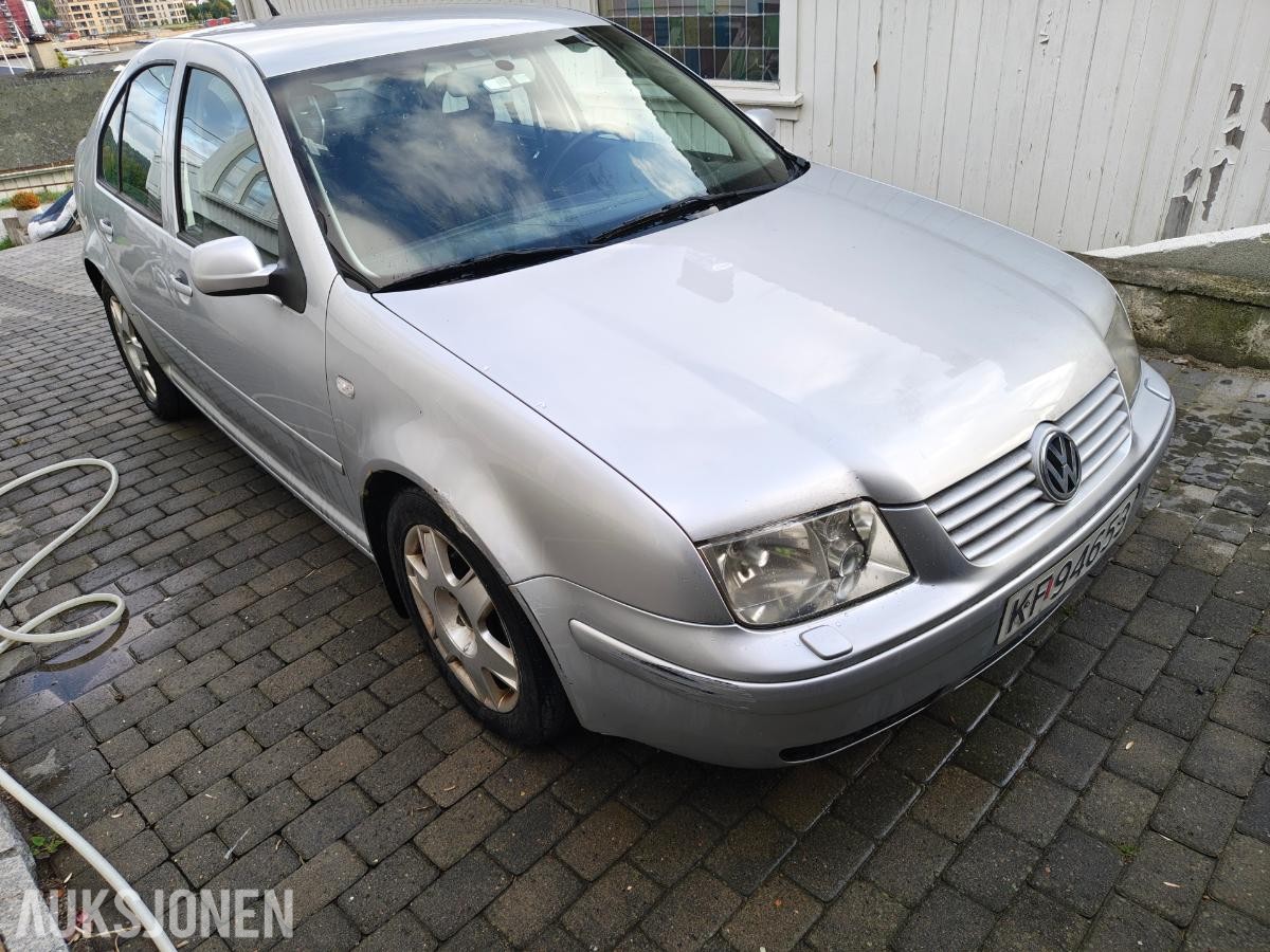2001 Volkswagen Bora 1.6 105hk manuell