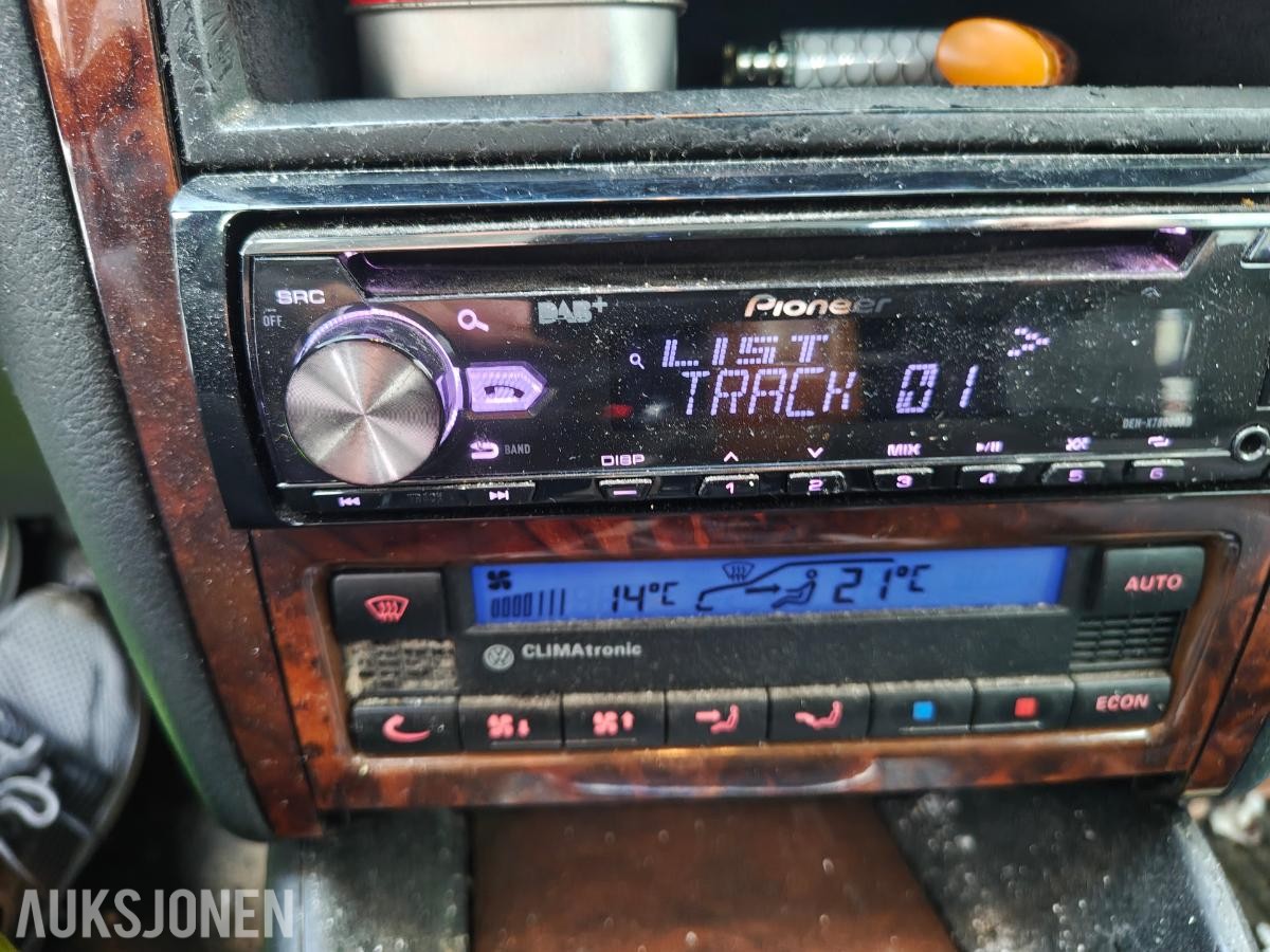 2001 Volkswagen Bora 1.6 105hk manuell