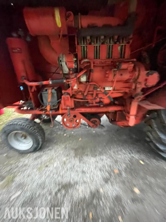 1979 Deutz Fahr M750 skurtresker - MVA FRI