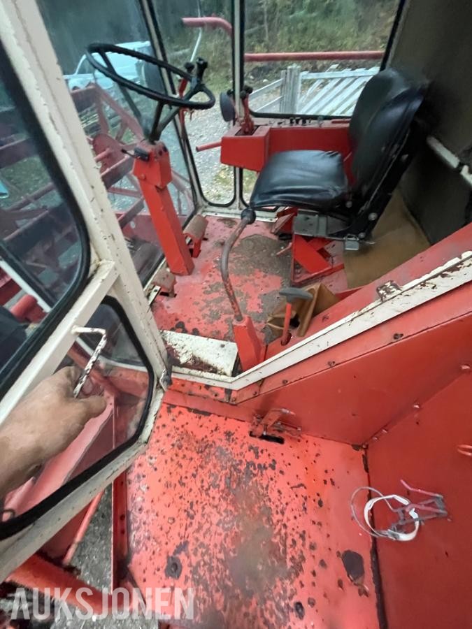 1979 Deutz Fahr M750 skurtresker - MVA FRI