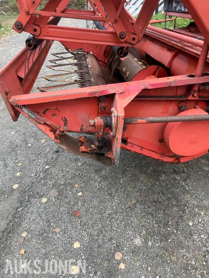 1979 Deutz Fahr M750 skurtresker - MVA FRI