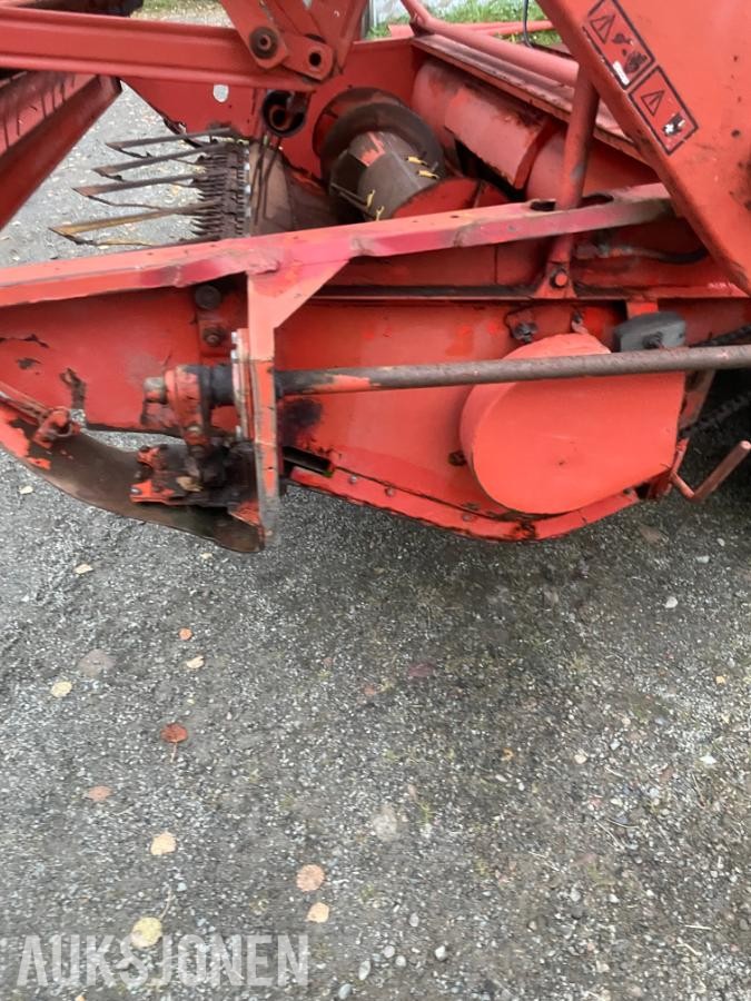 1979 Deutz Fahr M750 skurtresker - MVA FRI