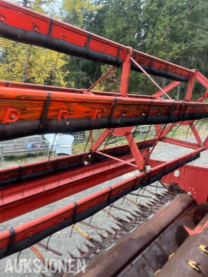 1979 Deutz Fahr M750 skurtresker - MVA FRI