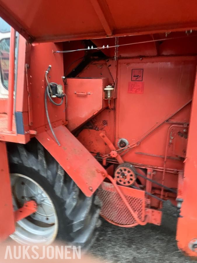 1979 Deutz Fahr M750 skurtresker - MVA FRI
