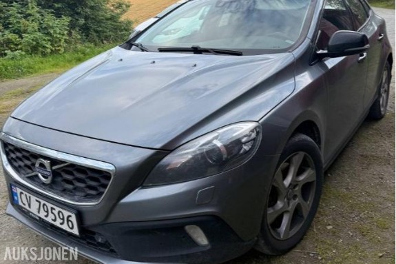2016 Volvo V40 Cross Country D2 automat keyless ryggekamera skinn s+v dekk eu ok 04.2028