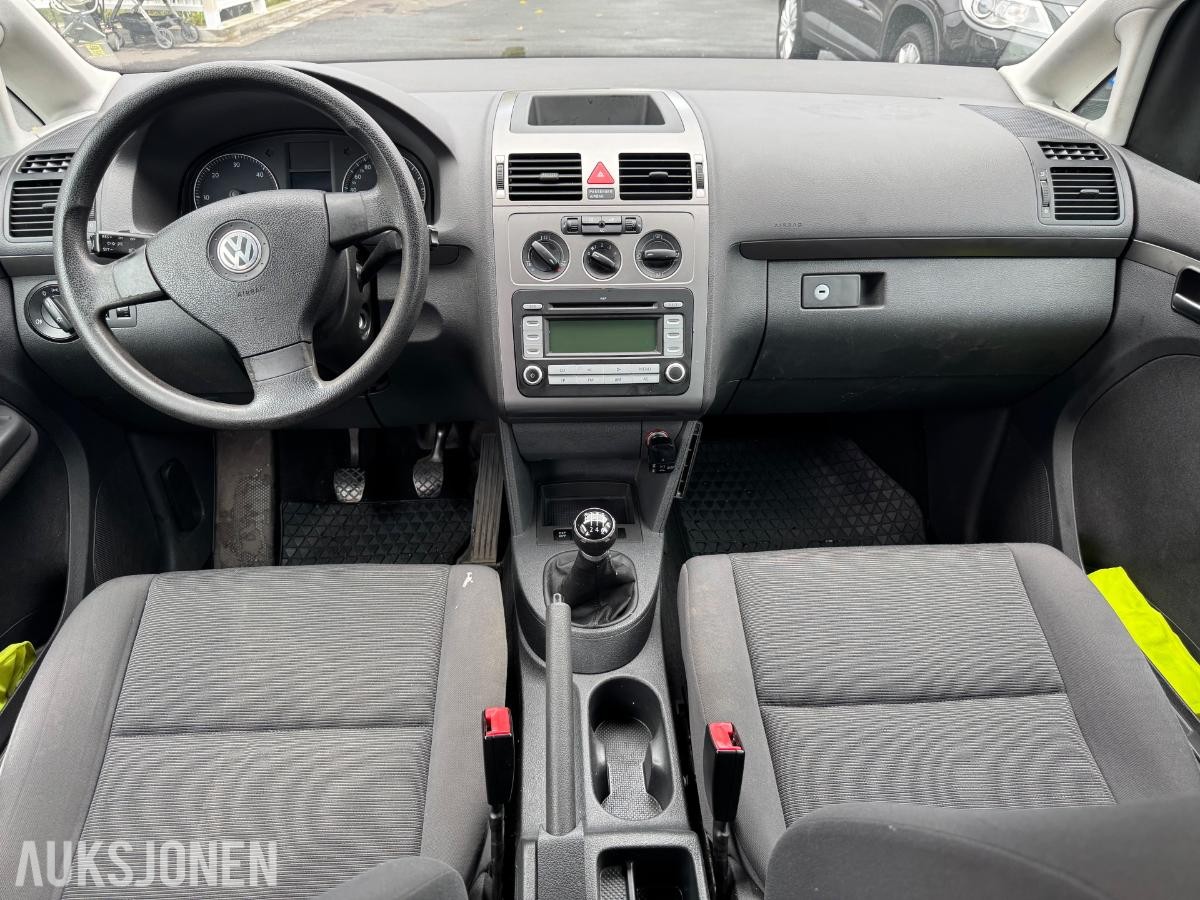 2006 Volkswagen Touran 1.9 TDI 105HK LAV KM EU-OK 09.28 TAKBOKS