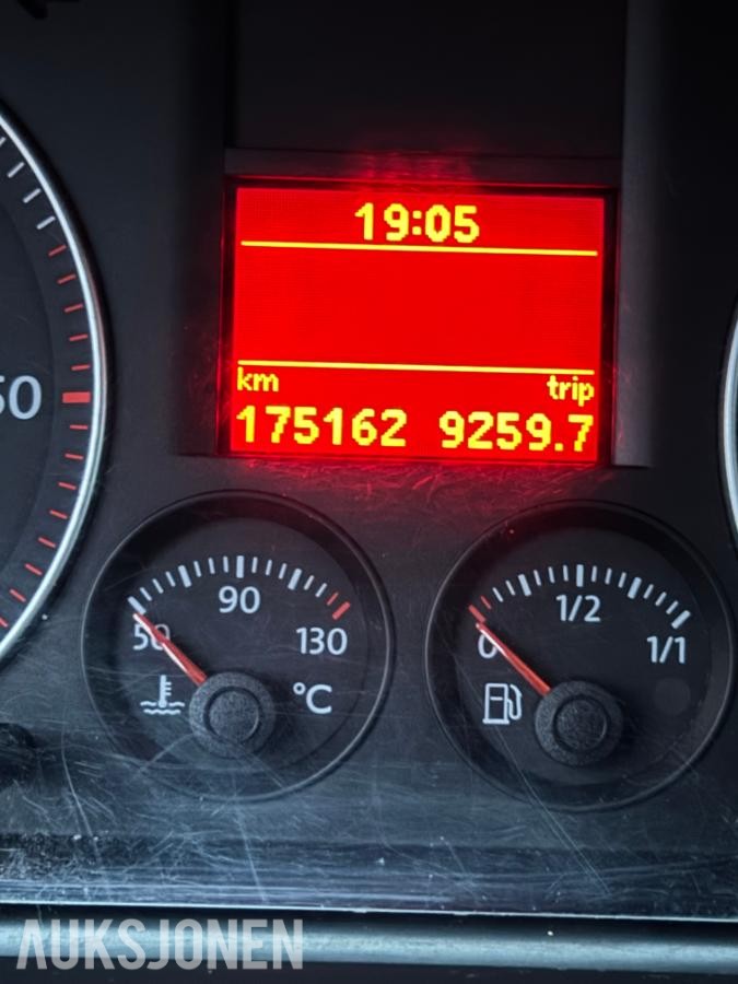 2006 Volkswagen Touran 1.9 TDI 105HK LAV KM EU-OK 09.28 TAKBOKS