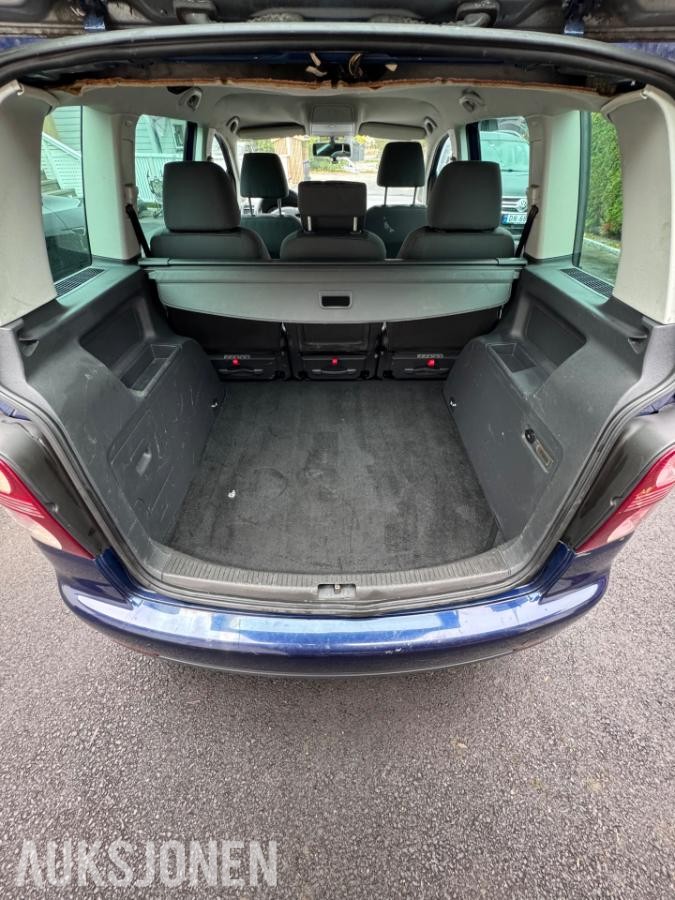 2006 Volkswagen Touran 1.9 TDI 105HK LAV KM EU-OK 09.28 TAKBOKS