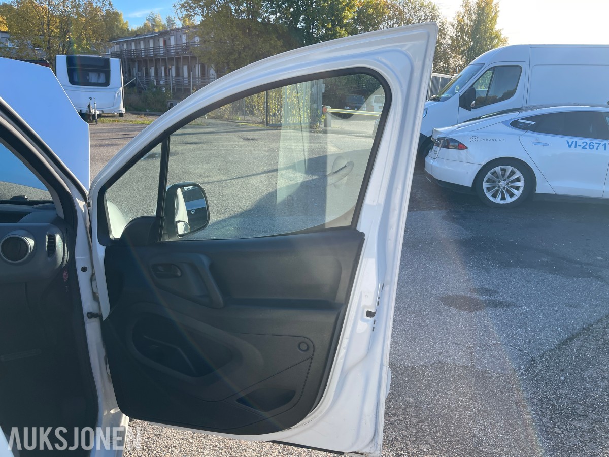 2016 Peugeot PARTNER *INGEN MINSTEPRIS*  ELECTRIC SKYVEDØRER KLIMA PARK.SENSOR