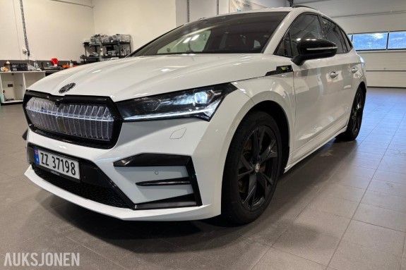 2025 SKODA ENYAQ 85 RS 4X4 - UTVIDET GARANTI - SKINN - PANORAMA - CANTON - SVINGBART HENGERFESTE +++