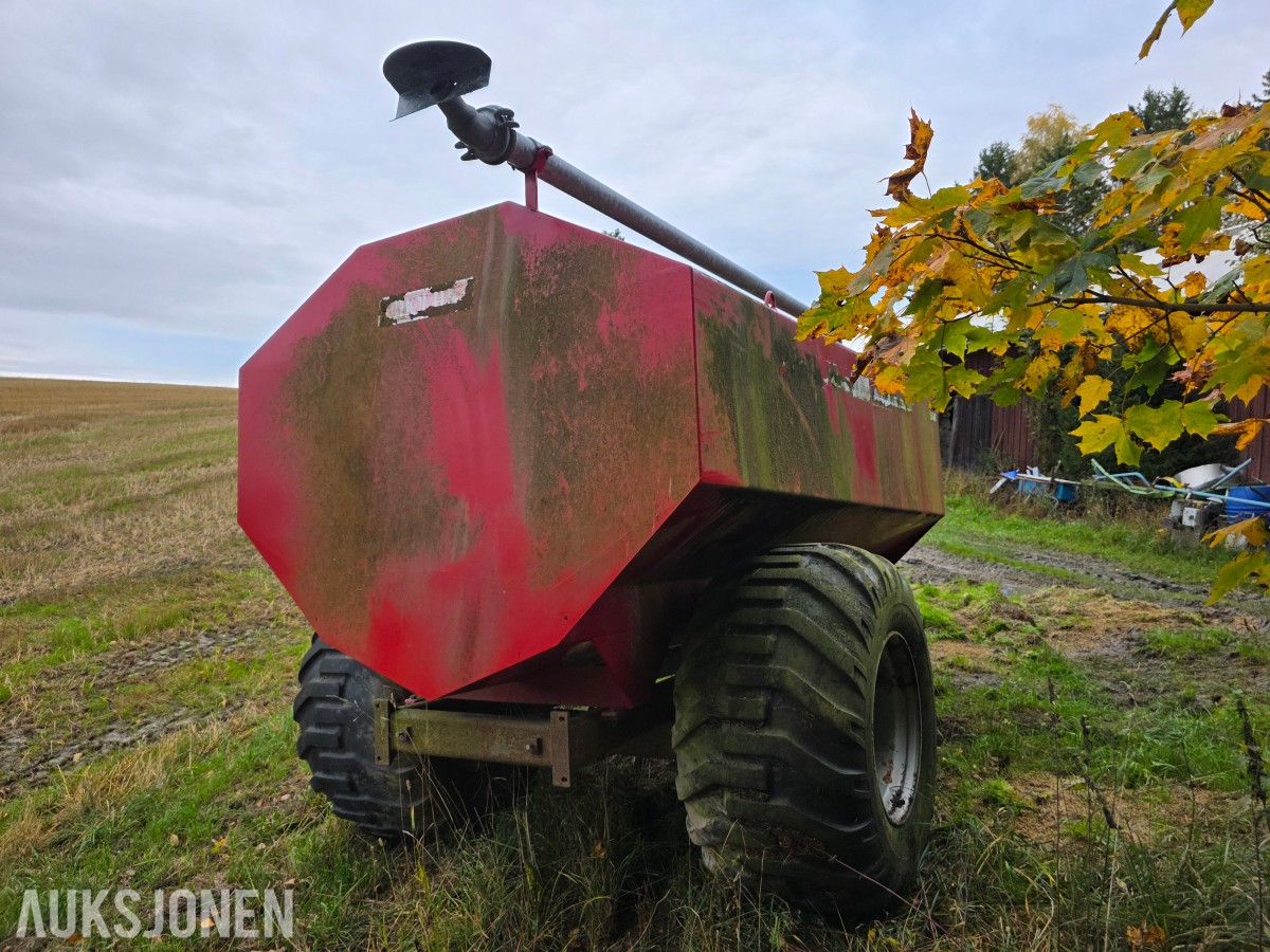 2002 MOI gjødselvogn/spreder GB10.0 